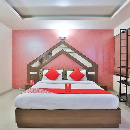 Oyo 4161 Hotel Shailly Inn アーメダバード エクステリア 写真