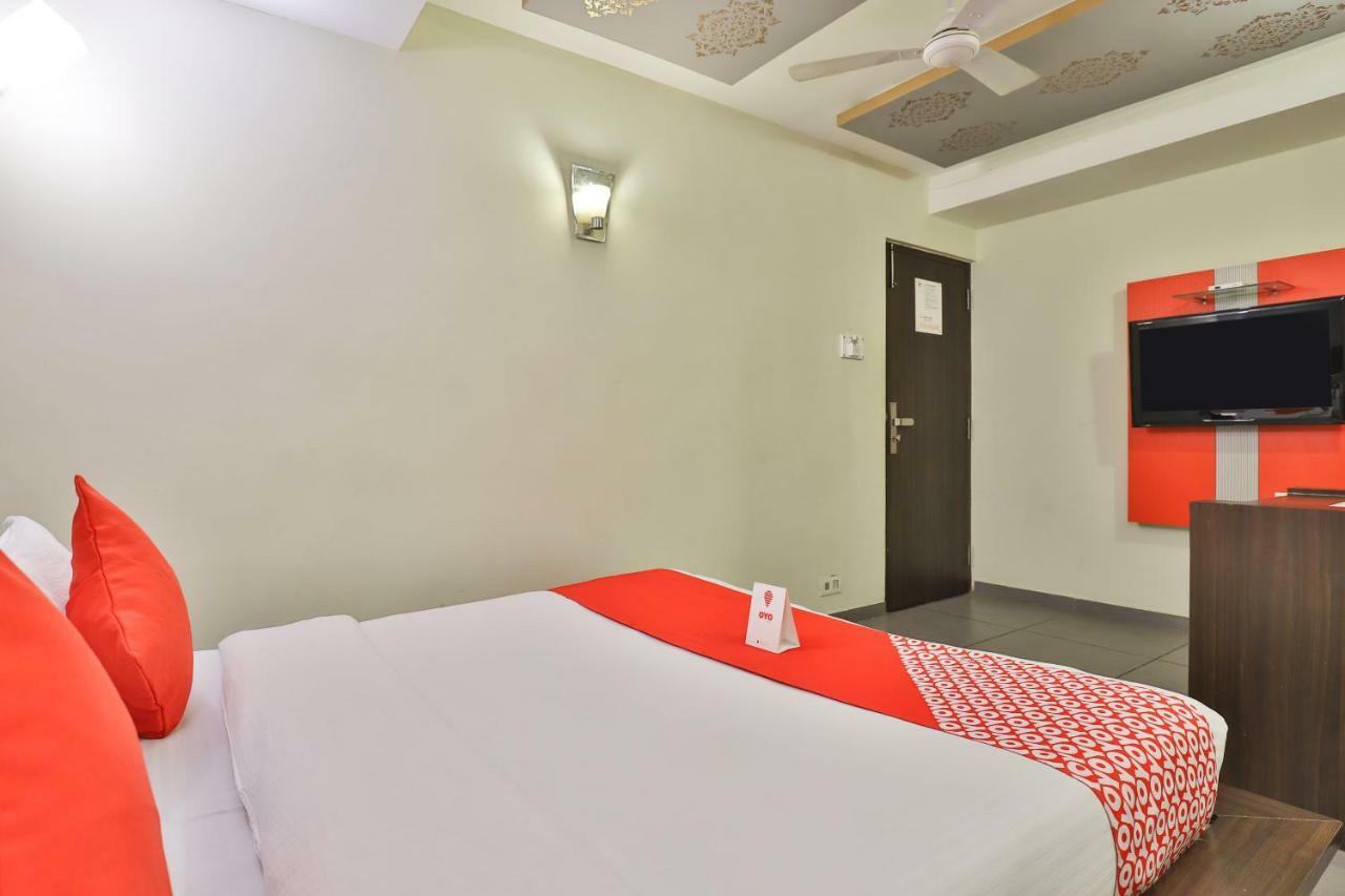 Oyo 4161 Hotel Shailly Inn アーメダバード エクステリア 写真